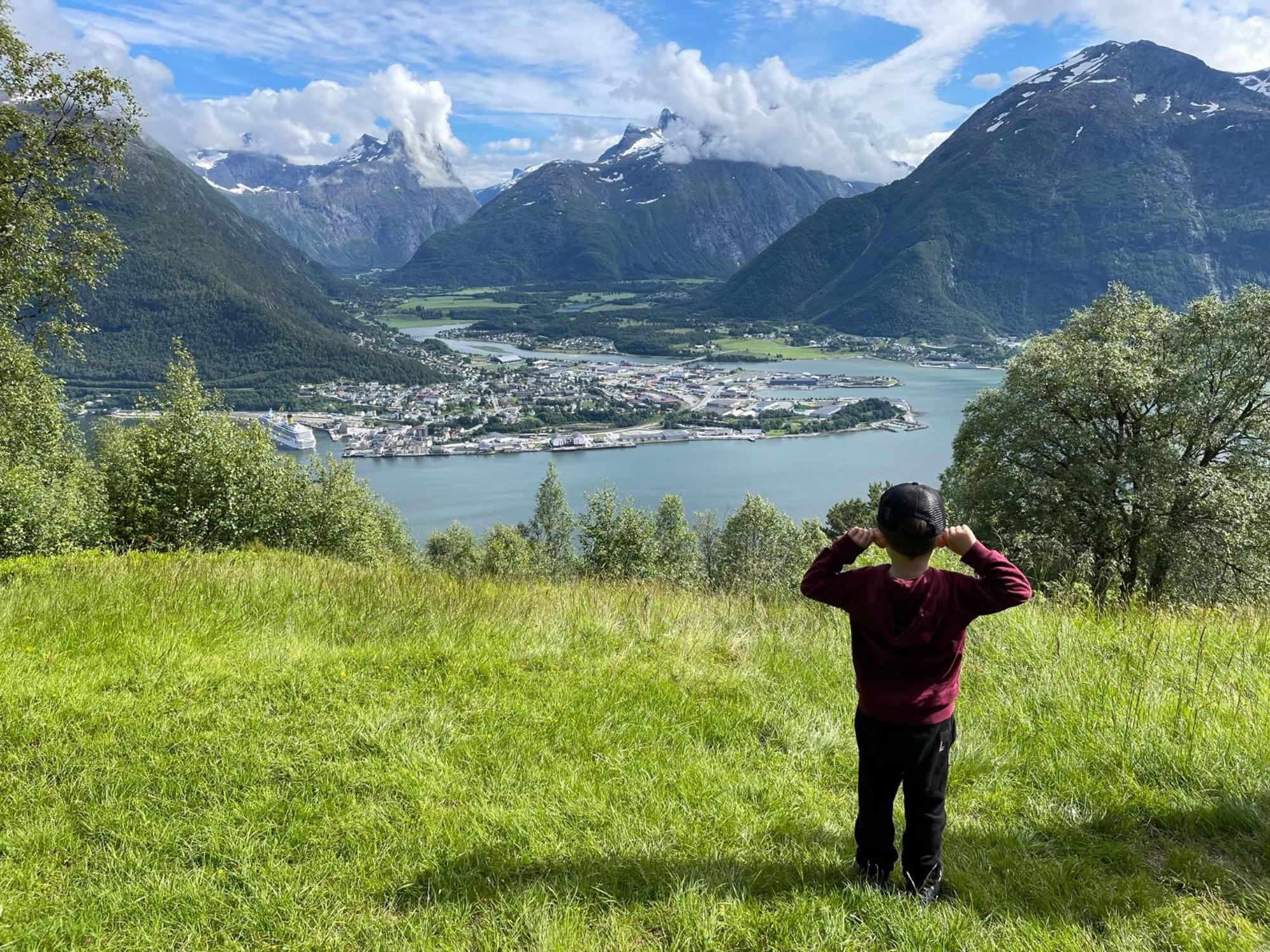 Apartament Bakkebo Rampestreken Åndalsnes Zewnętrze zdjęcie